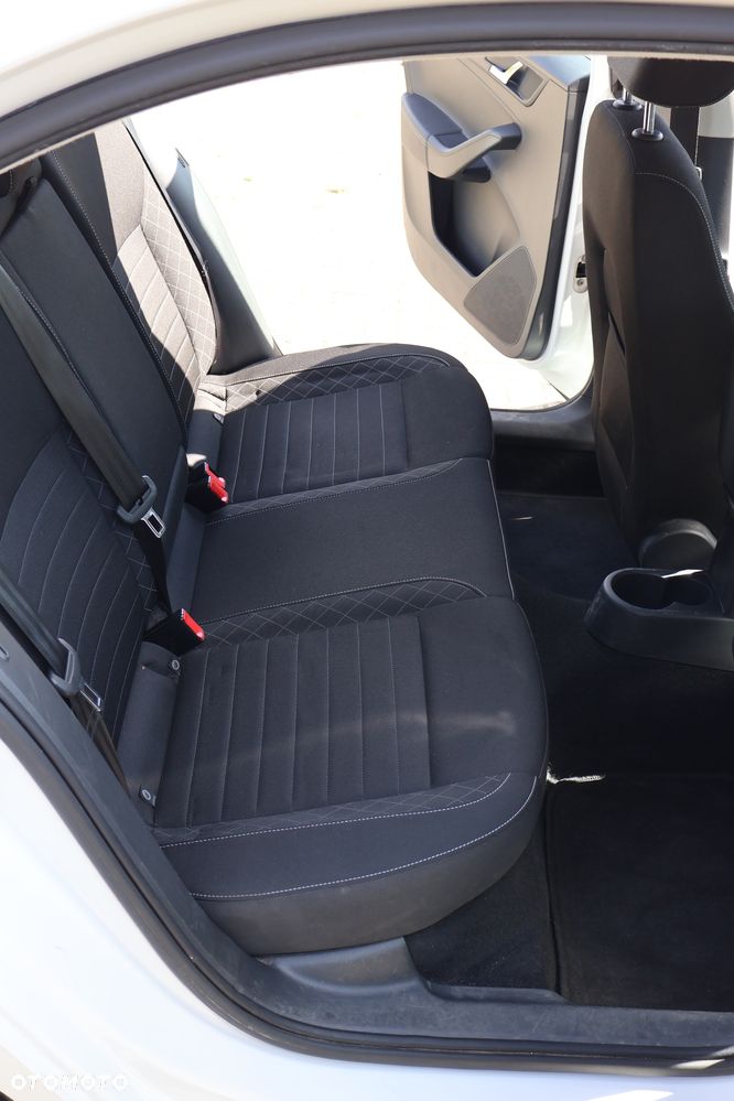 Skoda RAPID 1.2 TSI Style - 8