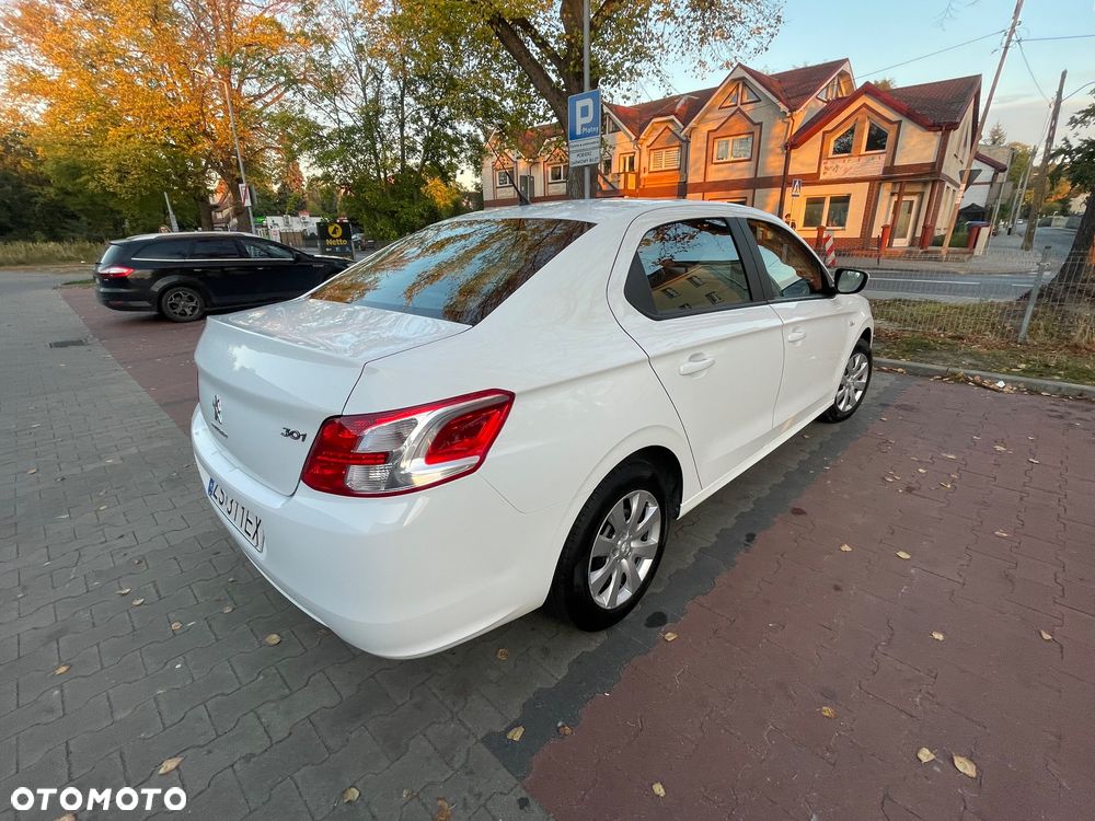 Peugeot 301 - 9