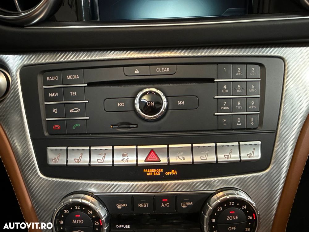 Mercedes-Benz SL 400 Aut - 28