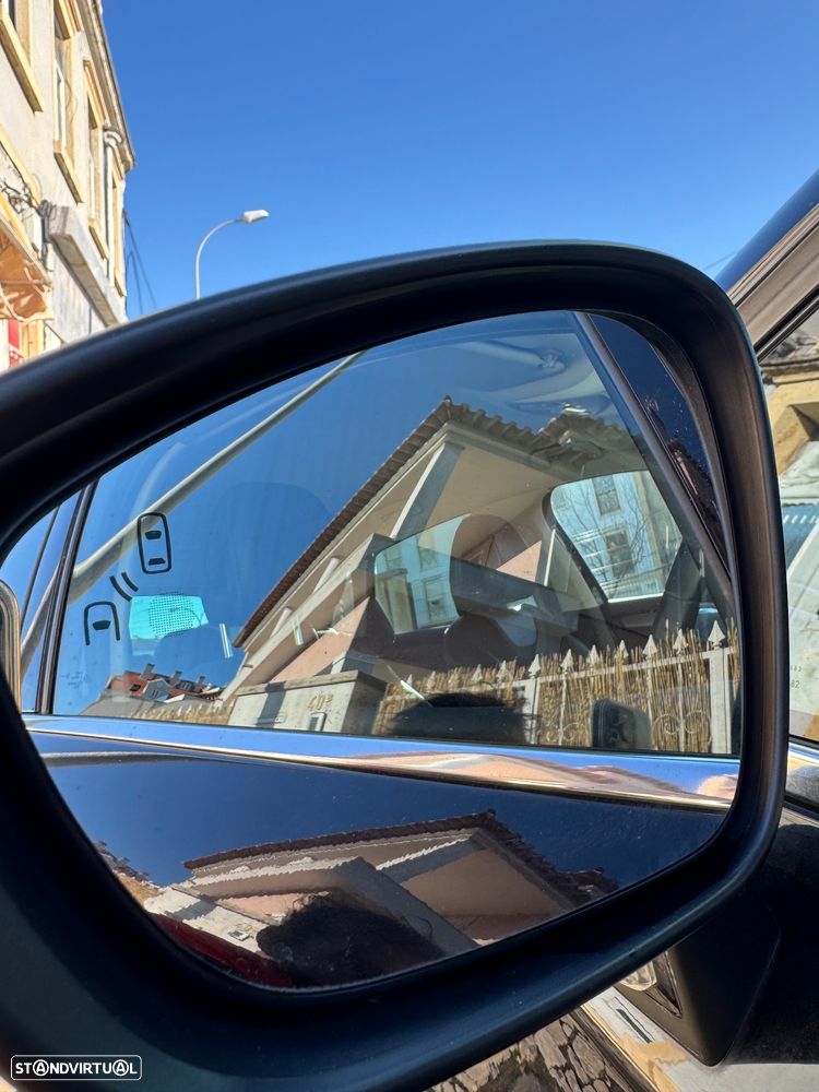 Citroën C4 2.0 HDi Exclusive J17 - 14