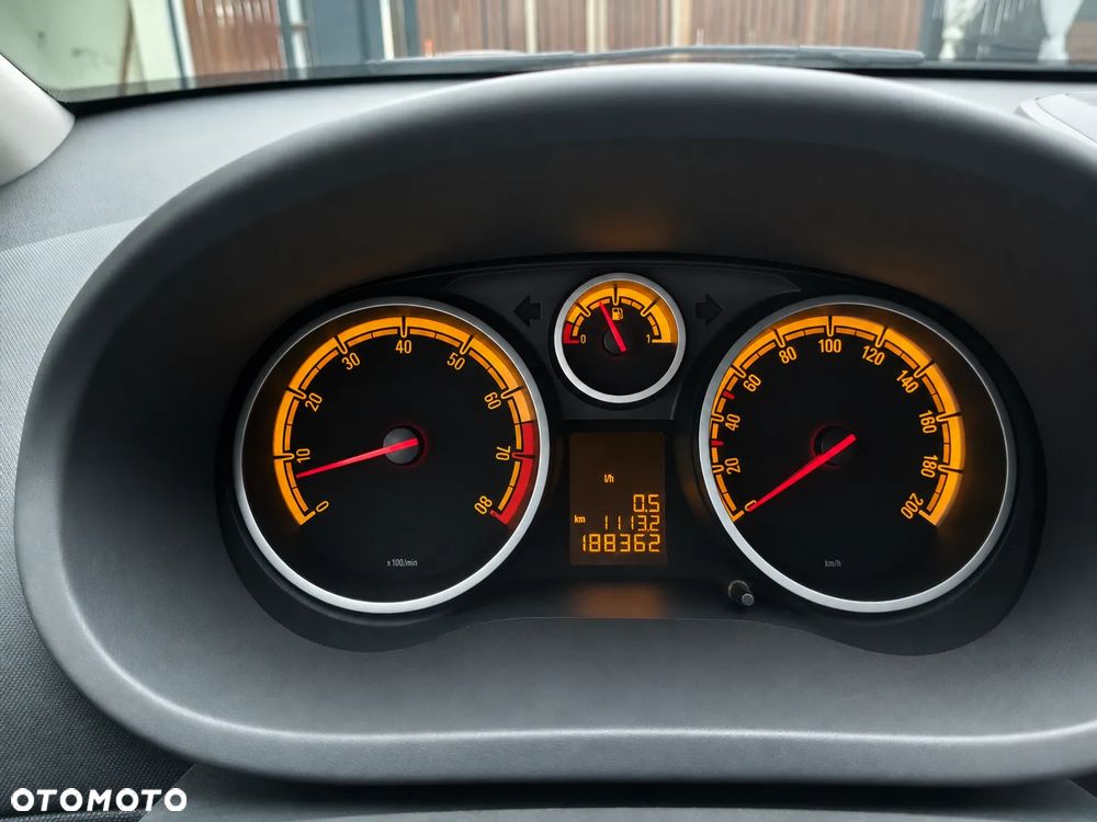 Opel Corsa 1.2 16V 111 - 10