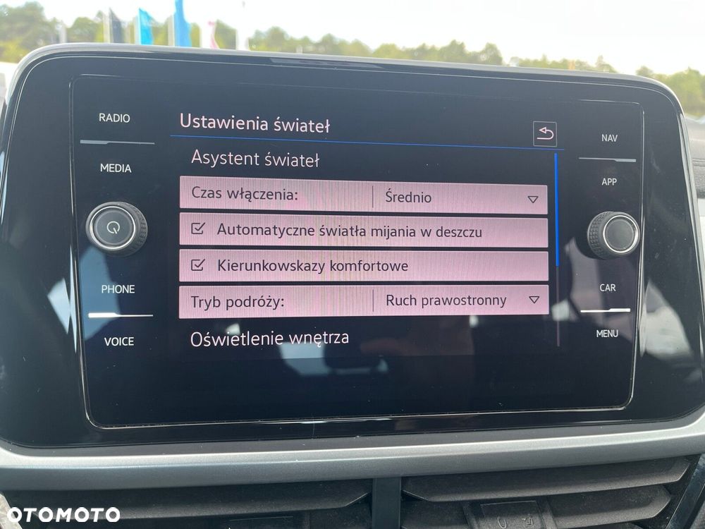 Volkswagen T-Roc - 26