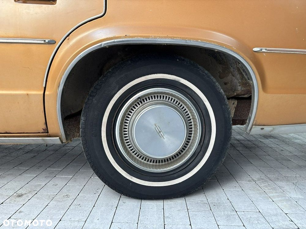 Oldsmobile Delta 88 - 38