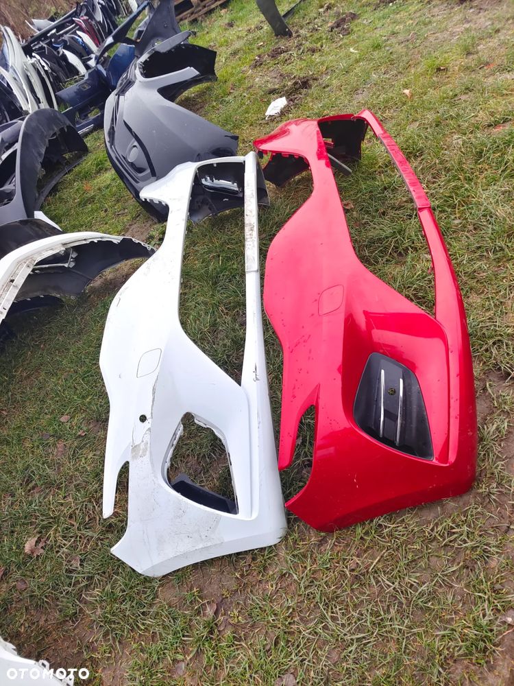 RENAULT CLIO 5 V zderzak przód przedni