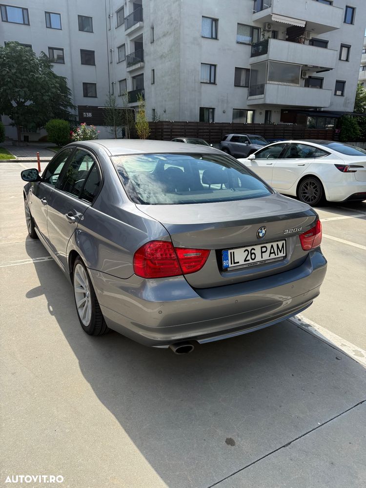 BMW Seria 3 320d - 5