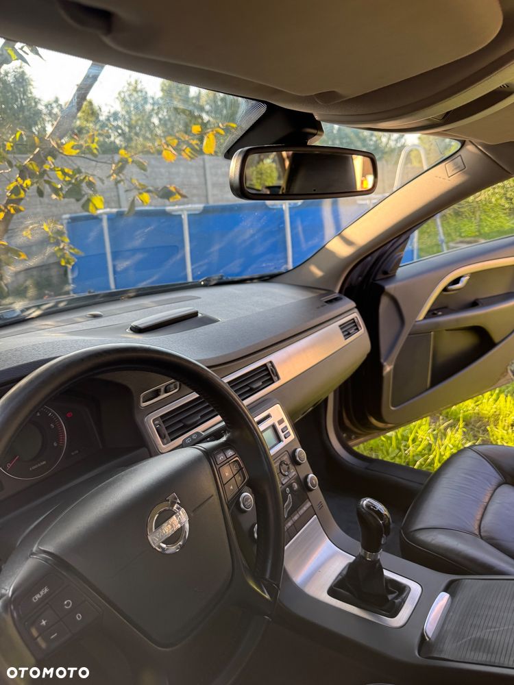 Volvo V70 2.0D Momentum - 30