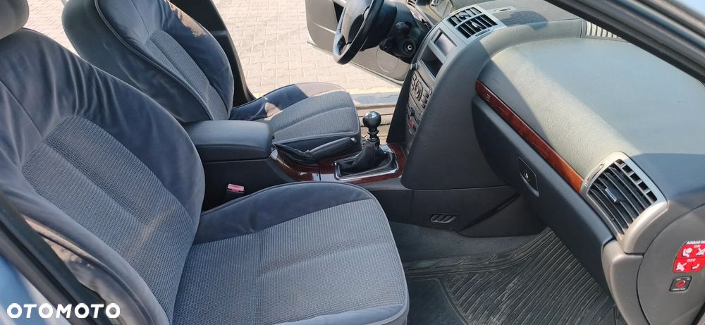 Peugeot 407 HDi 135 Premium - 19
