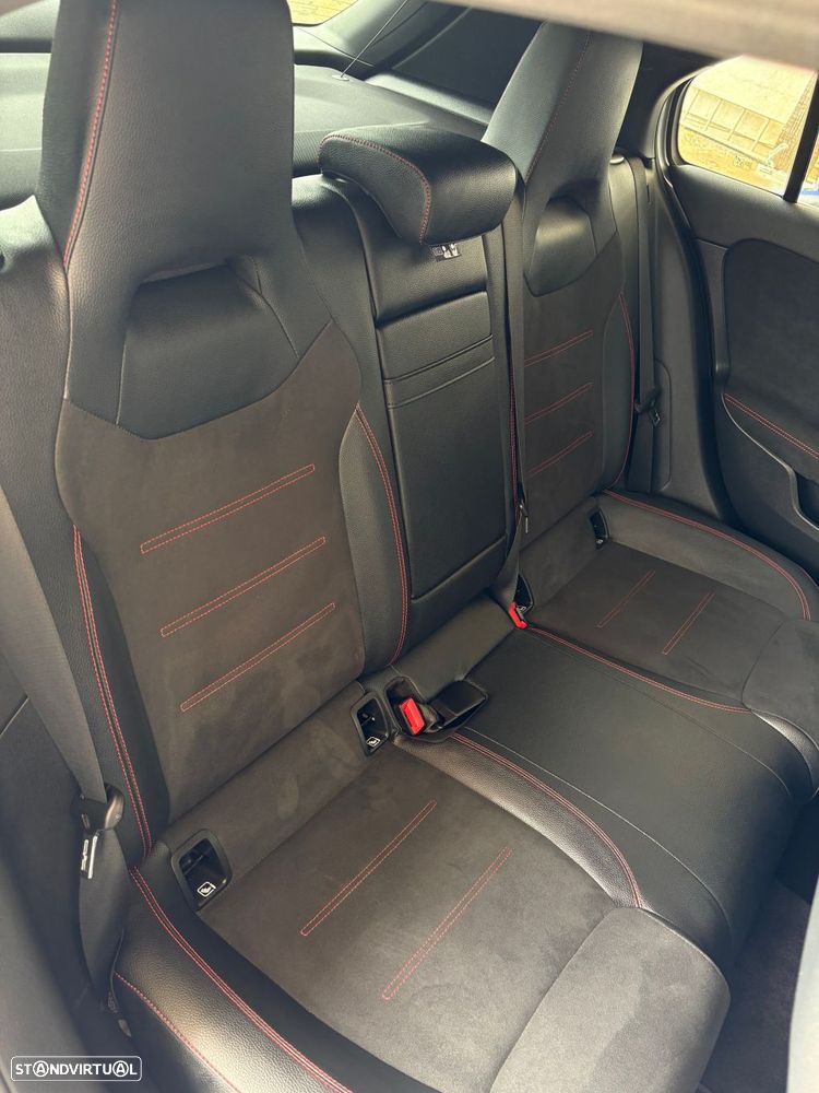 Mercedes-Benz A 180 d AMG Line Aut. - 25