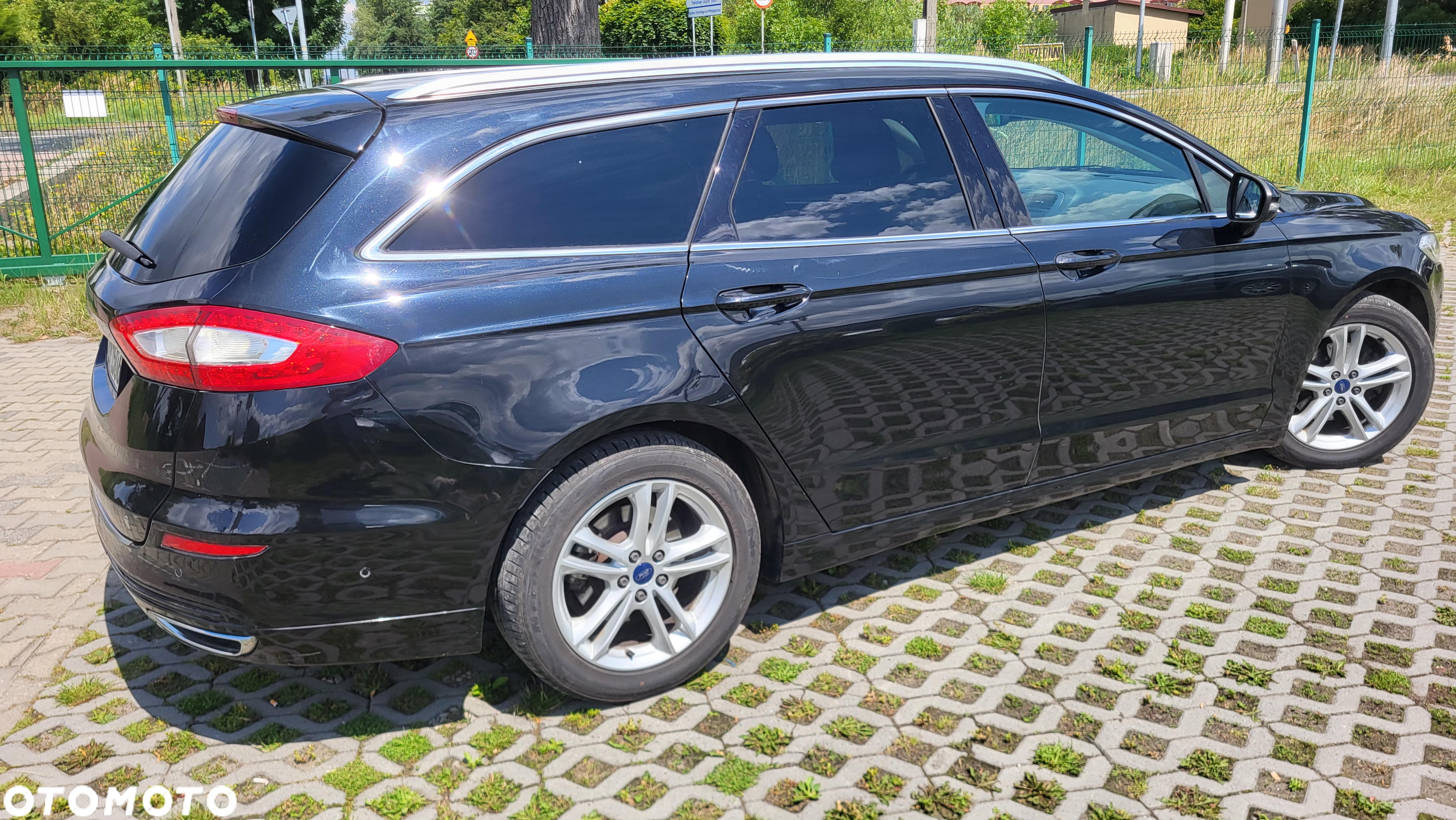 Ford Mondeo - 26