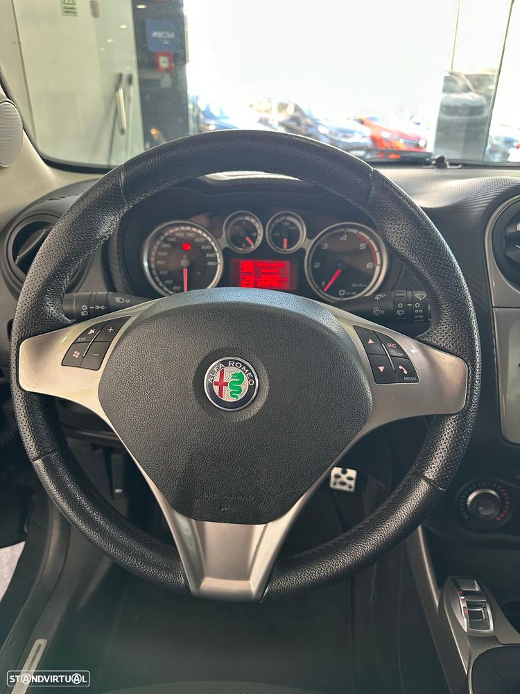 Alfa Romeo MiTo 1.3 JTDM - 8