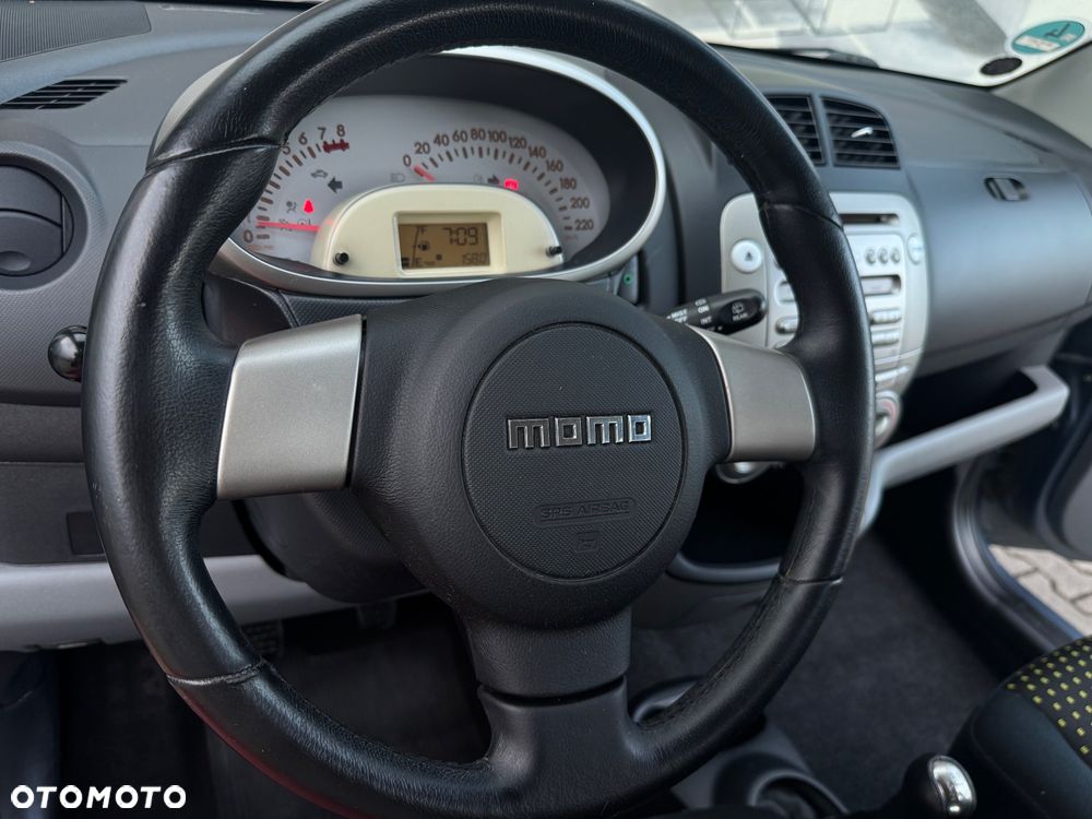 Daihatsu Sirion - 8