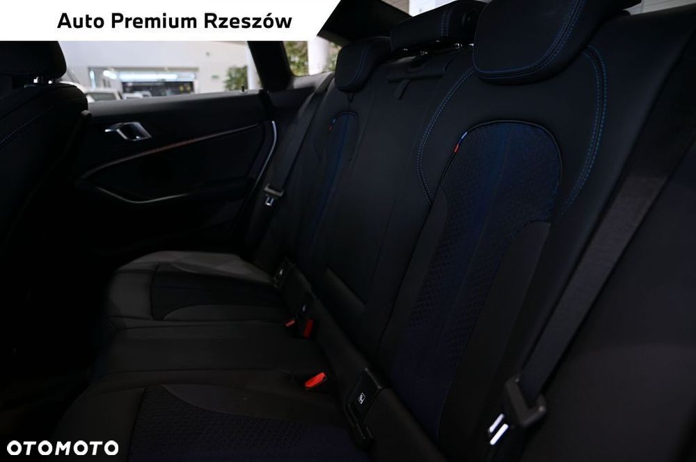 BMW Seria 2 - 12