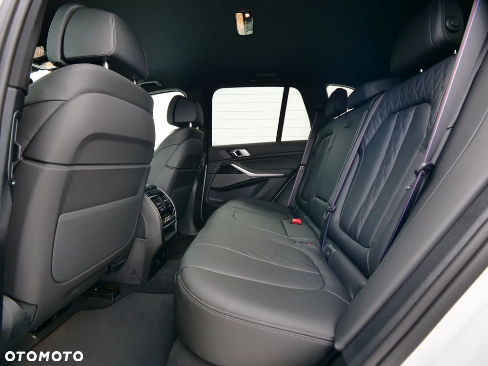 BMW X5 xDrive30d mHEV sport - 32