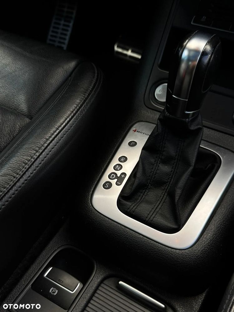 Volkswagen Tiguan - 16
