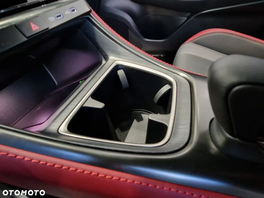 Lexus LBX 1.5 Hybrid Vibrant Edition - 17