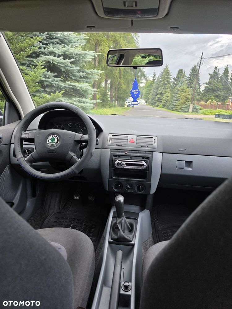 Skoda Fabia - 8