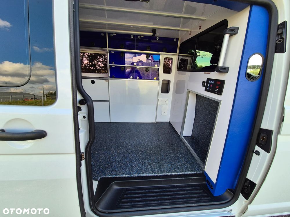 Volkswagen Transporter - 22