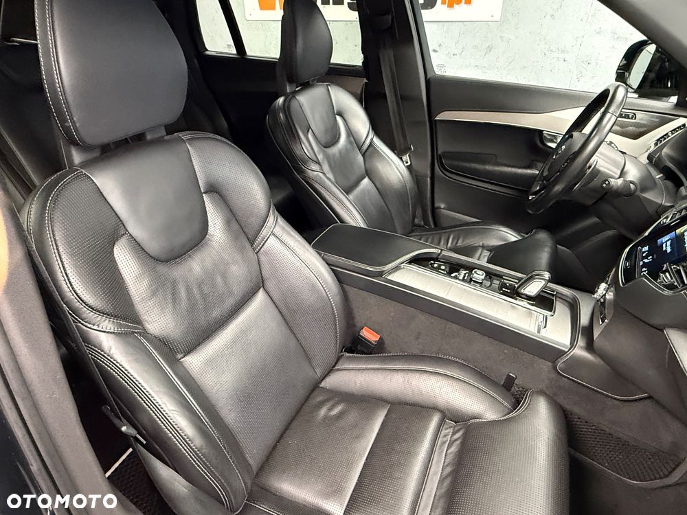 Volvo XC 90 B5 D AWD R-Design - 10