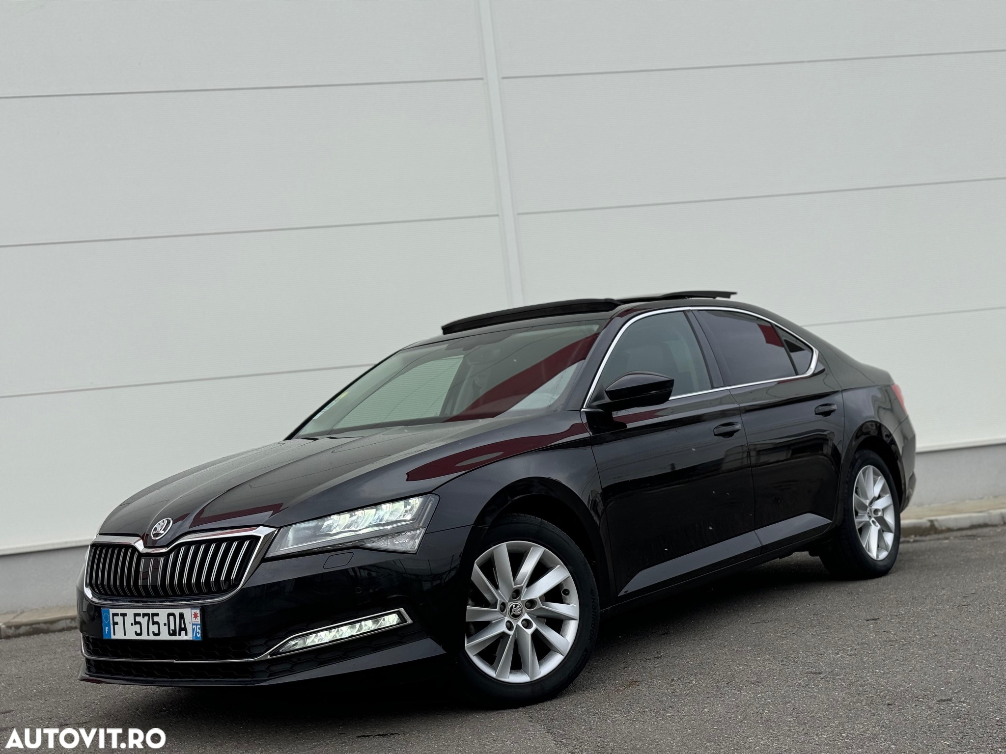 Skoda Superb 2.0 TDI DSG Ambition - 23