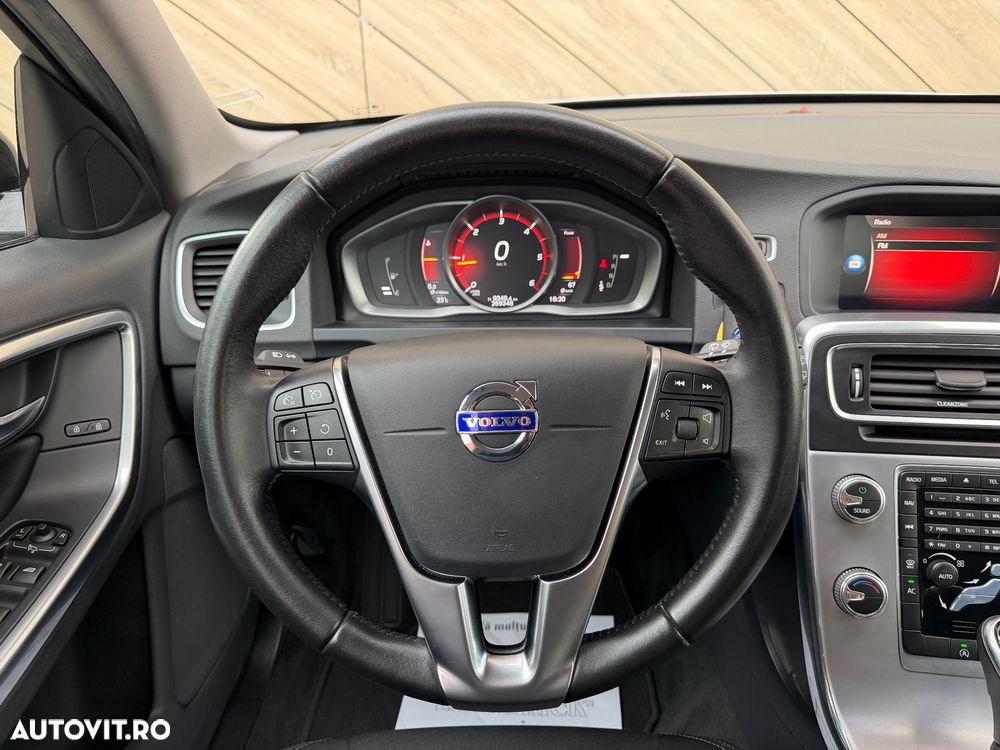 Volvo V60 ver-d3-geartronic-momentum-pro - 18