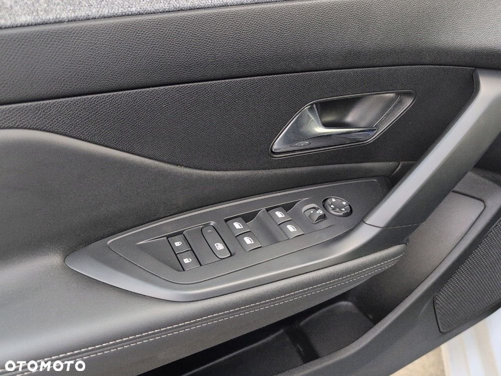 Peugeot 308 1.2 PureTech Allure S&S EAT8 - 14