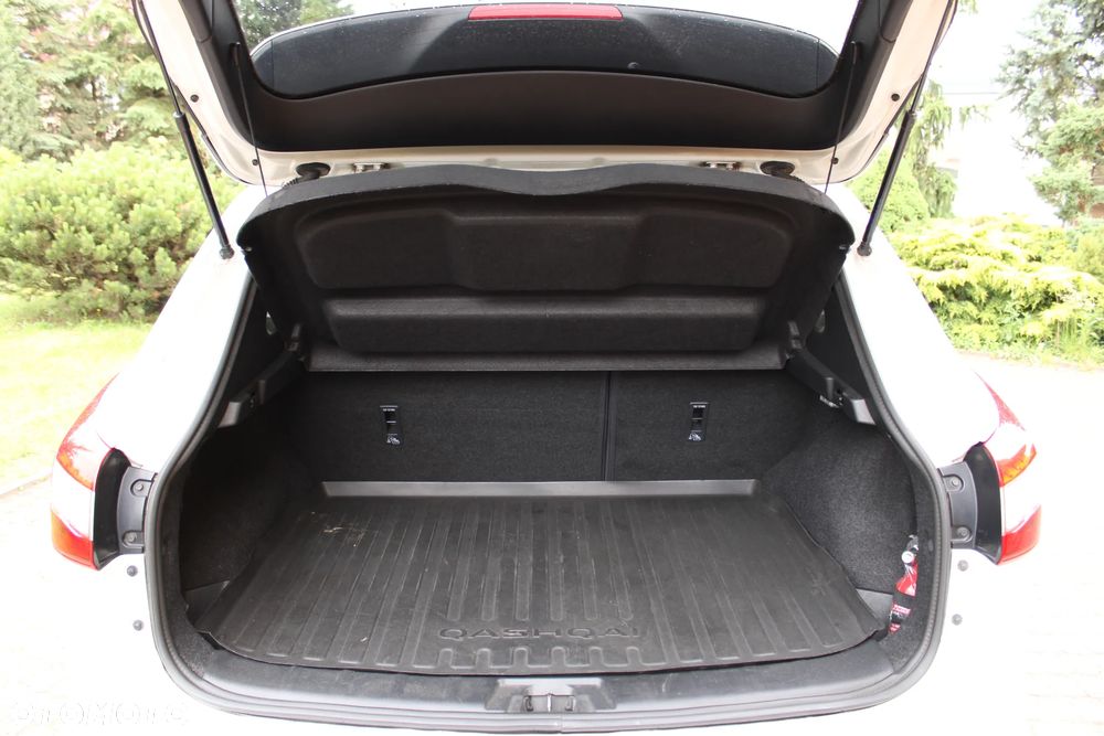 Nissan Qashqai 1.2 DIG-T N-Connecta Xtronic - 20