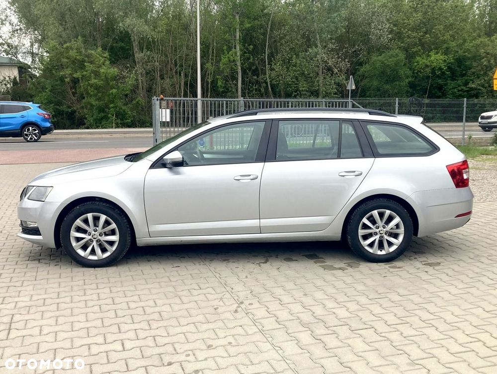 Skoda Octavia 1.6 TDI Ambition - 2