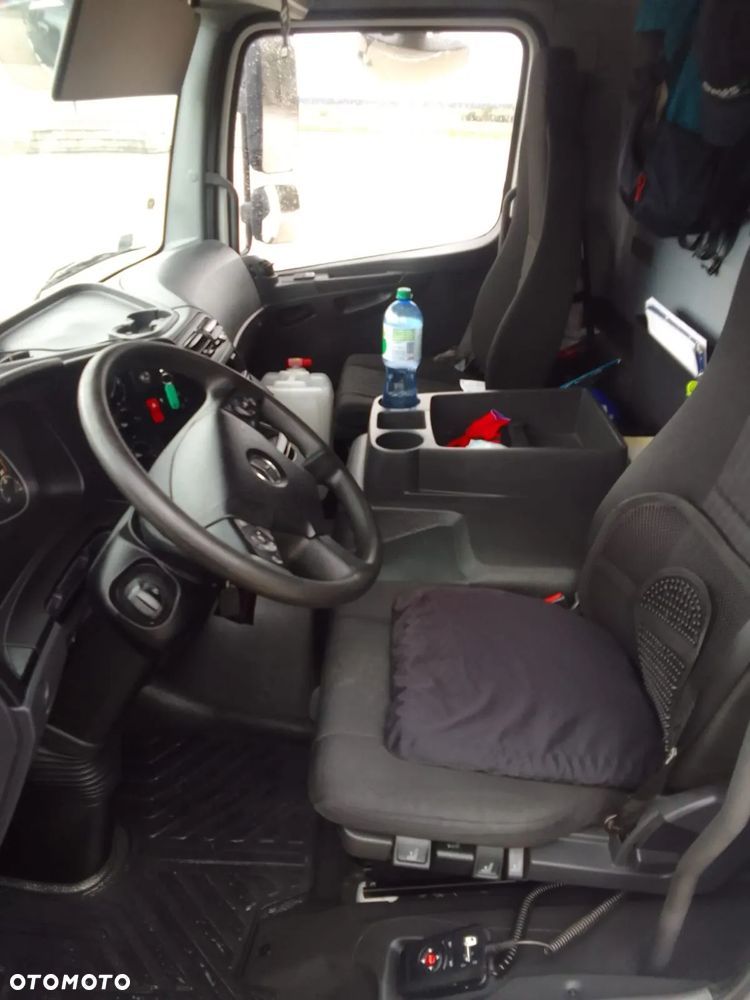 Mercedes-Benz ATEGO - 7