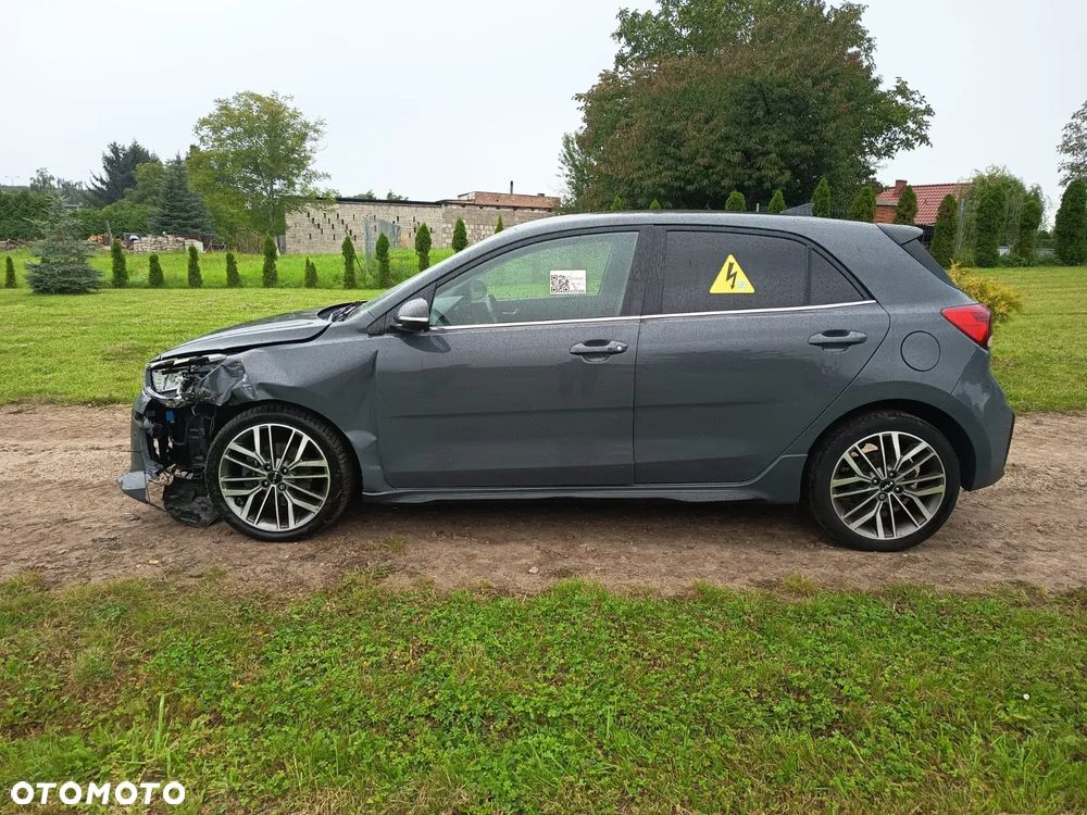 Kia Rio - 3