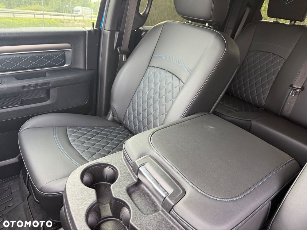 Dodge RAM 1500 5.7 4x4 - 19