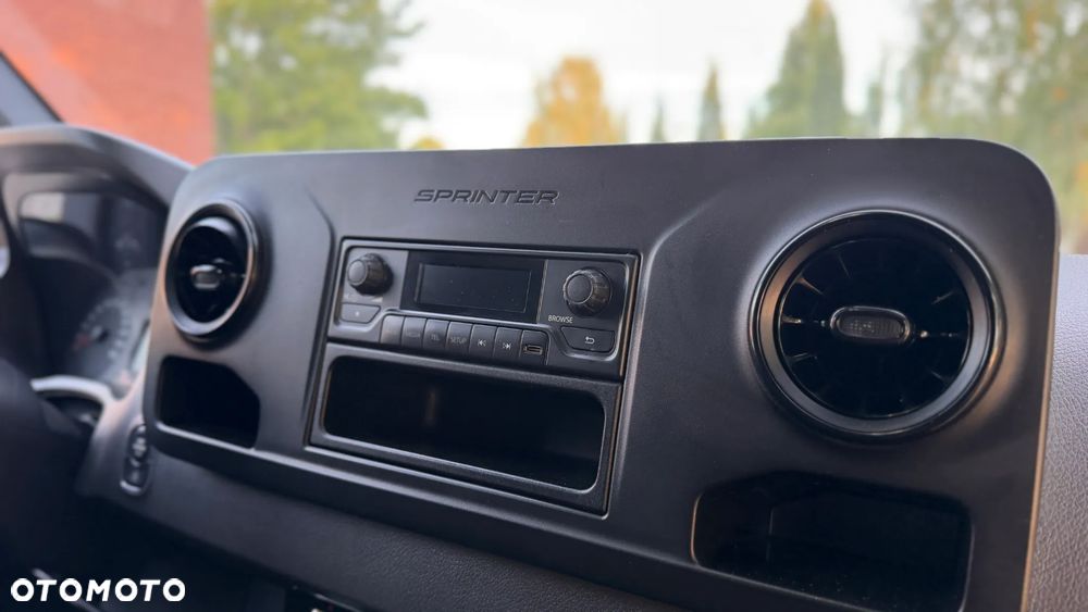 Mercedes-Benz SPRINTER - 21