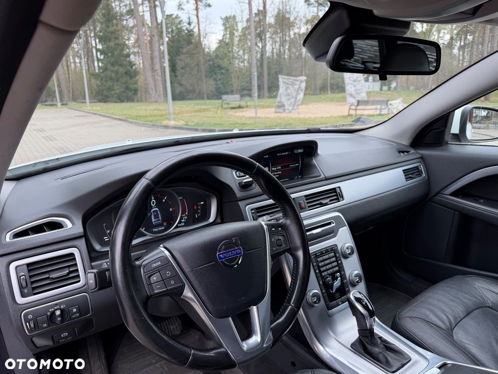 Volvo V70 D4 Geartronic Summum - 11