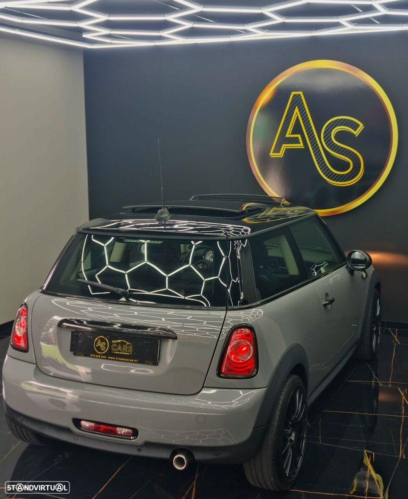 MINI 3 Portas One D - 39