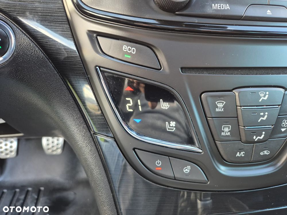 Opel Insignia ver-2-0-cdti-exclusive-s-s - 40