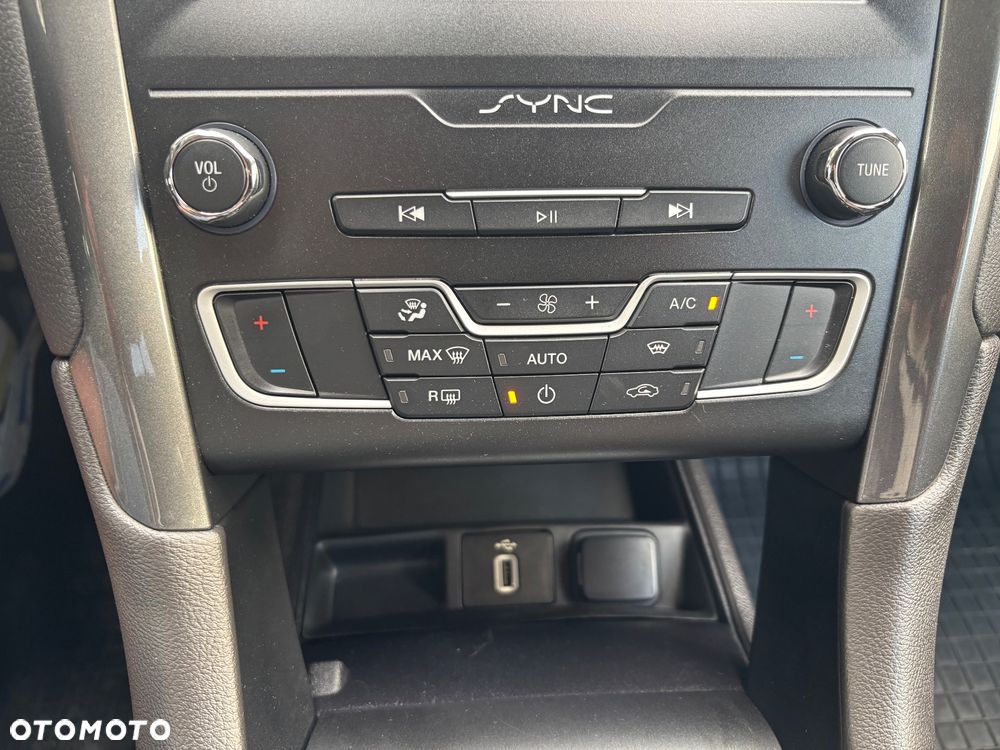 Ford Mondeo 2.0 EcoBlue Edition - 33