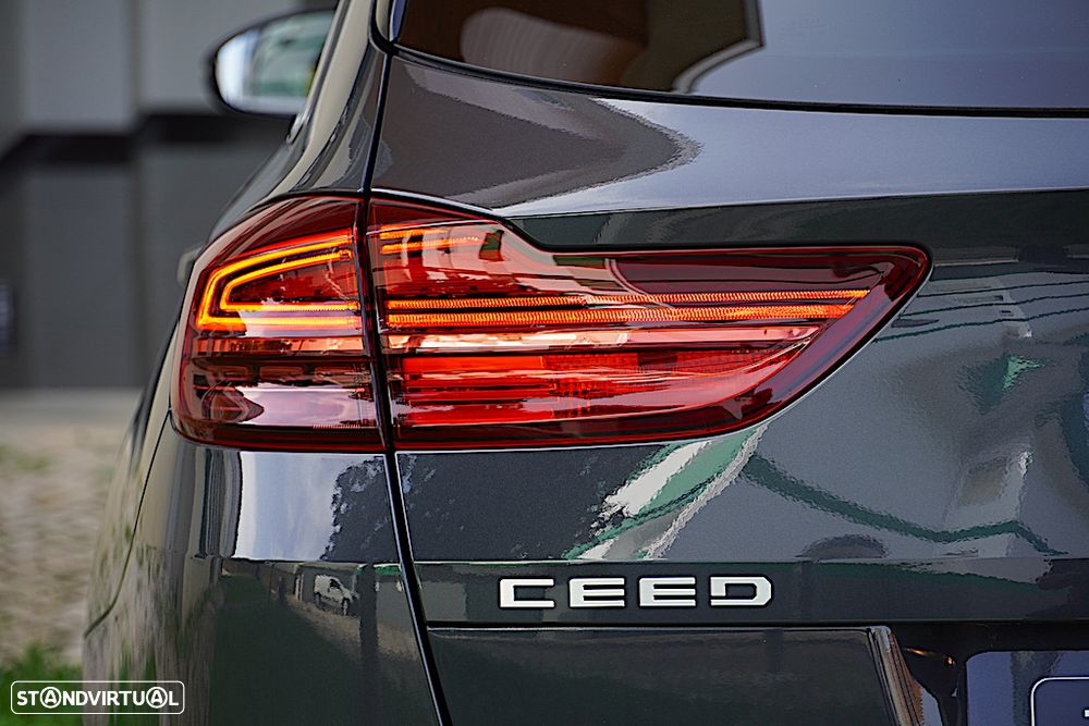 Kia Ceed SW 1.6 CRDi MHEV Dynamic - 11