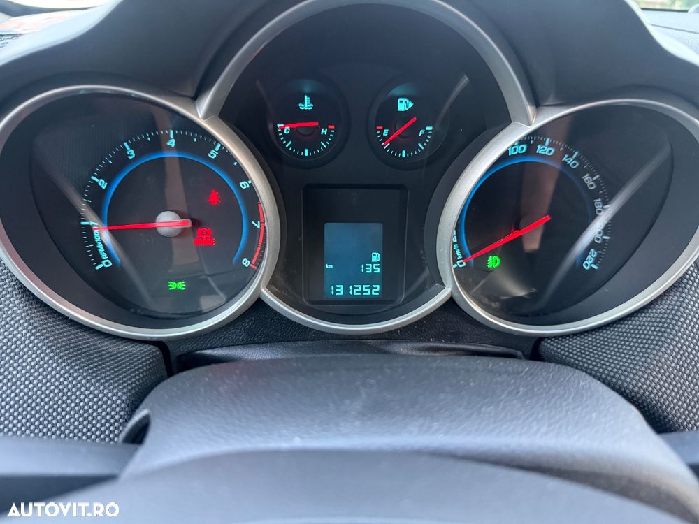 Chevrolet Cruze 1.8 LT - 8