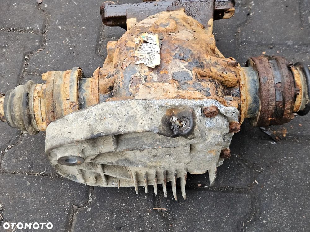 BMW E60  E61  2.0 D 2.0D most dyfer dyferencjał 2,56 7562711/02 - 6