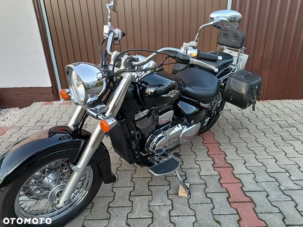 Suzuki Intruder - 18