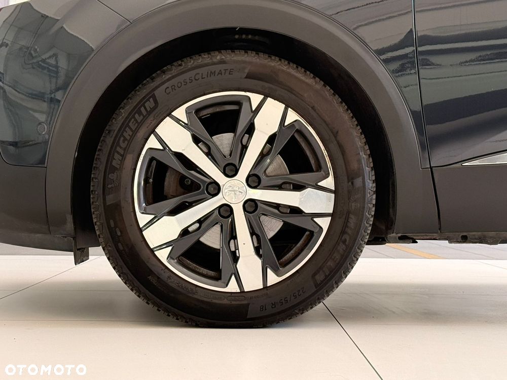 Peugeot 3008 1.6 PureTech GPF GT Line S&S EAT8 - 10