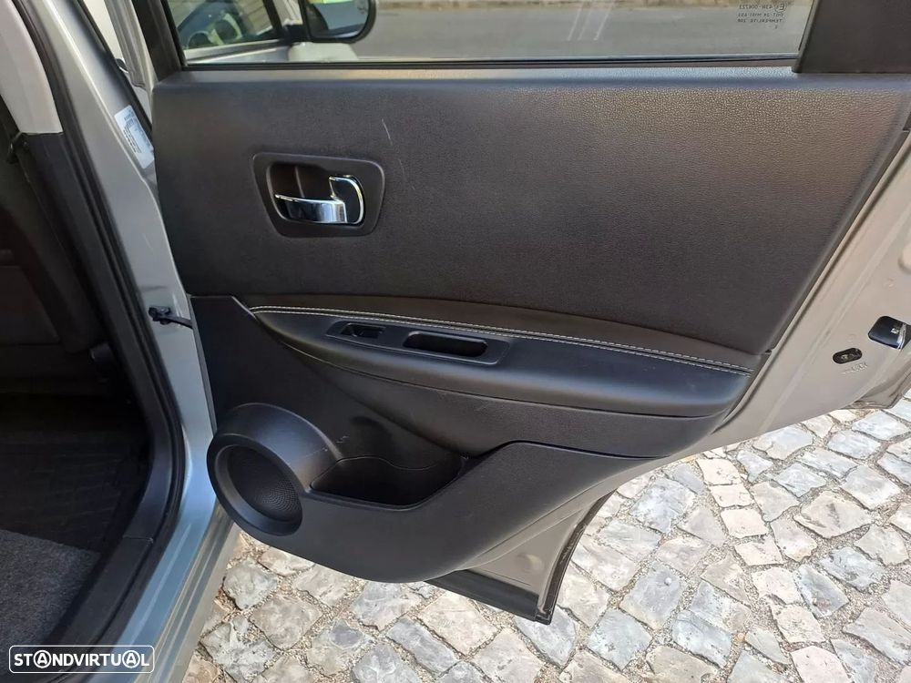 Nissan Qashqai 1.6 dCi 360 S&S - 22