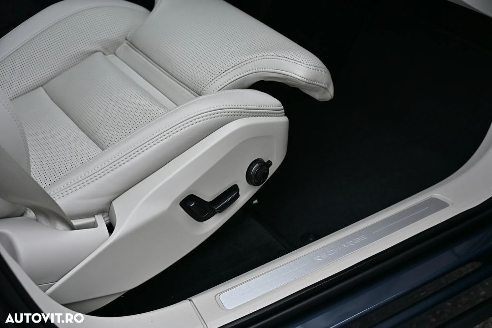 Volvo XC 60 T6 AWD Recharge Geartronic Inscription Expression - 22