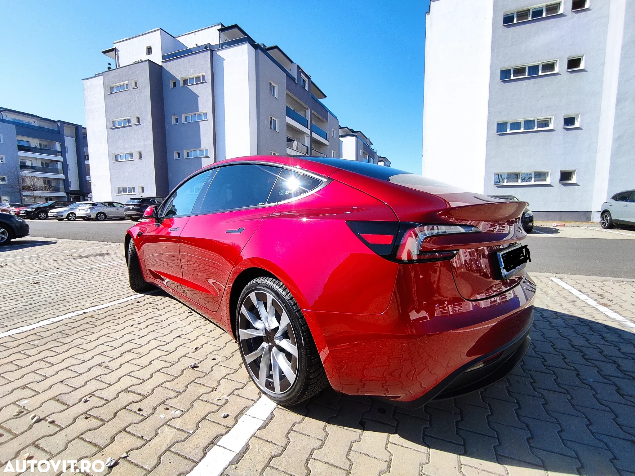 Tesla Model 3 - 6