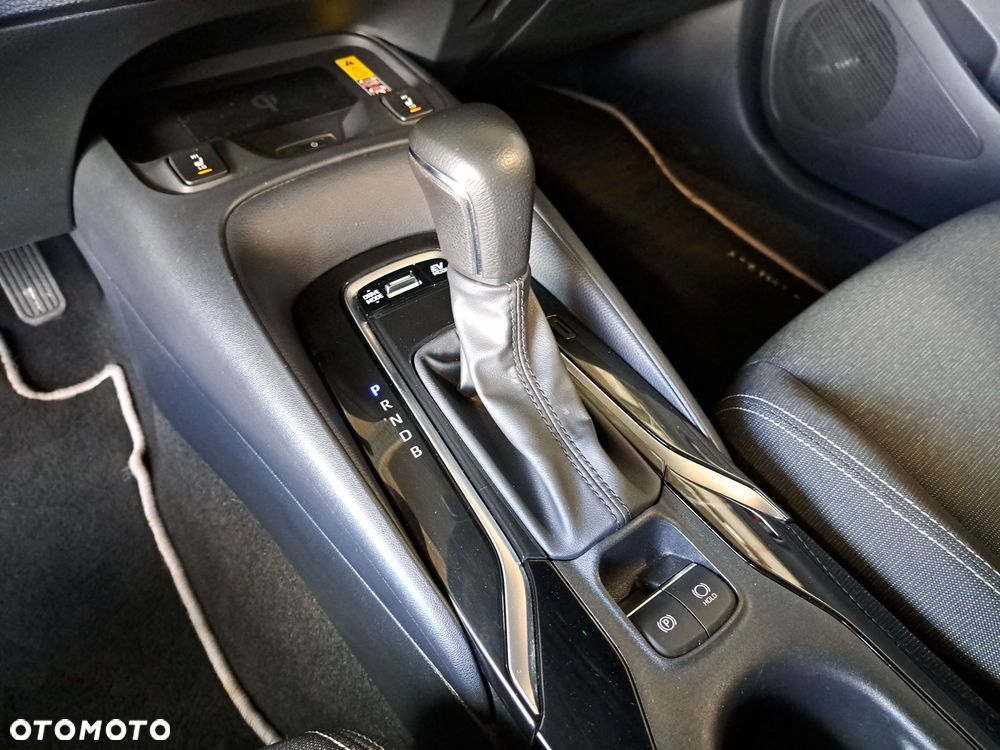 Toyota Corolla 1.8 Hybrid Comfort - 29