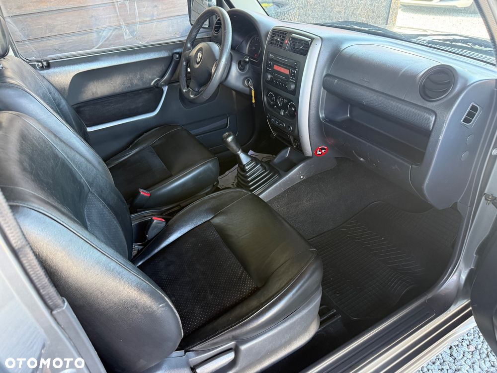Suzuki Jimny - 22