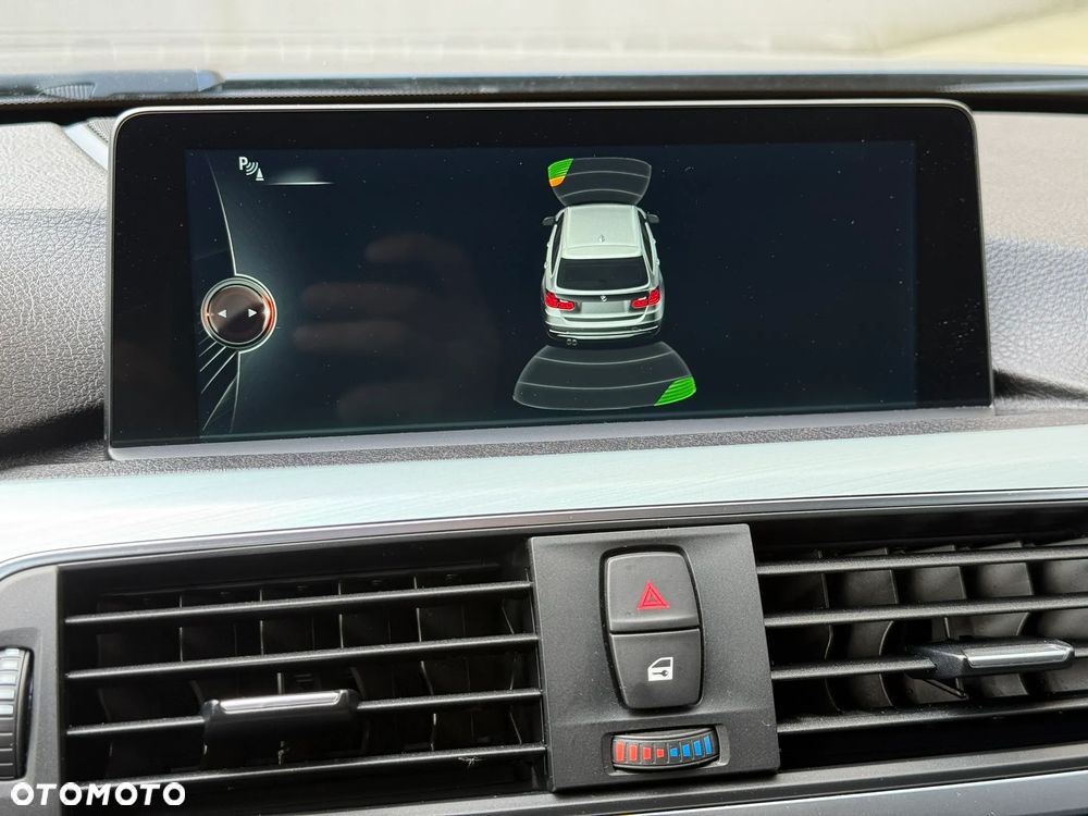 BMW Seria 3 320d Sport Line - 35