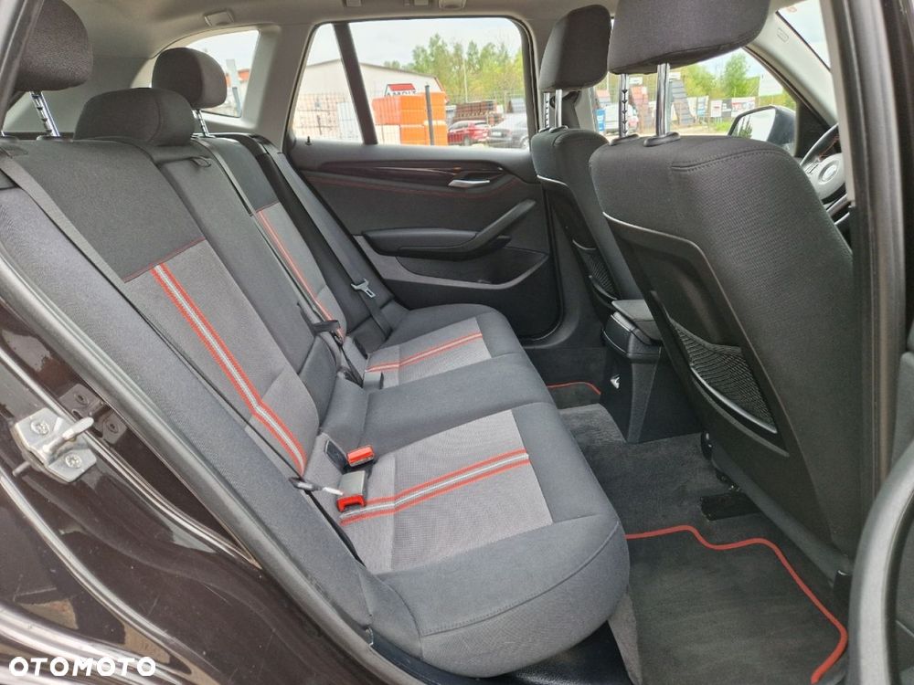 BMW X1 xDrive18d Sport Line - 16