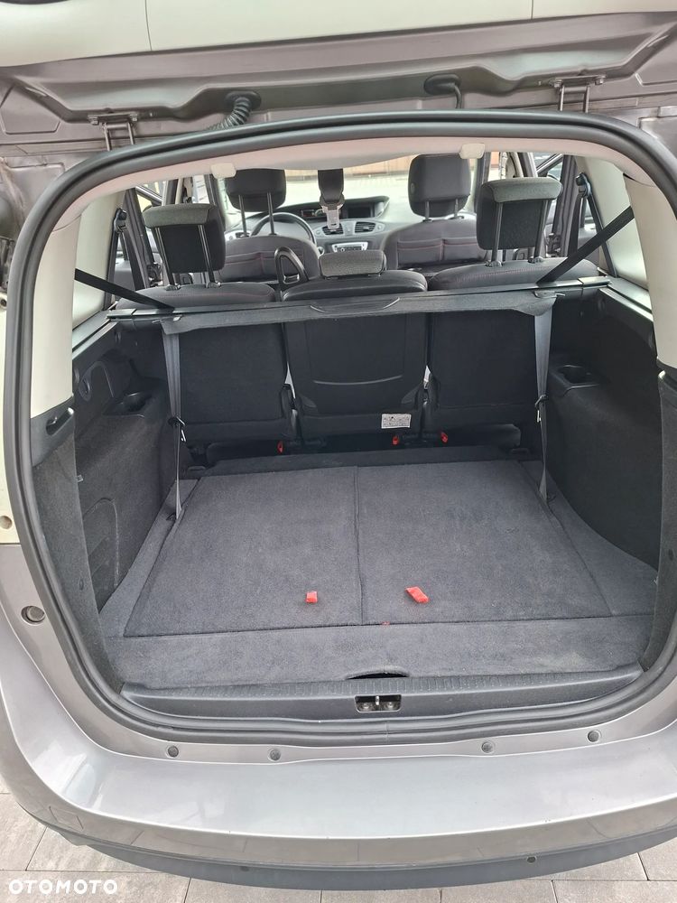 Renault Grand Scenic dCi 110 EDC Paris - 12