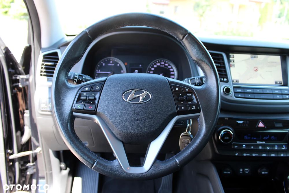 Hyundai Tucson 1.7 CRDI BlueDrive Style 2WD - 21