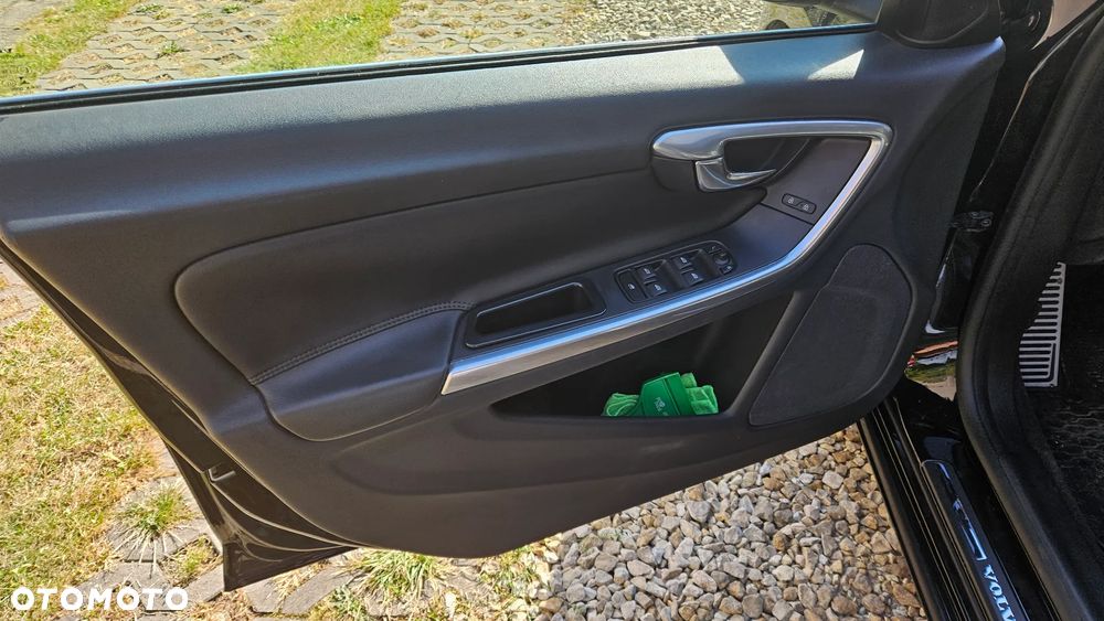 Volvo S60 T5 Geartronic Kinetic - 14